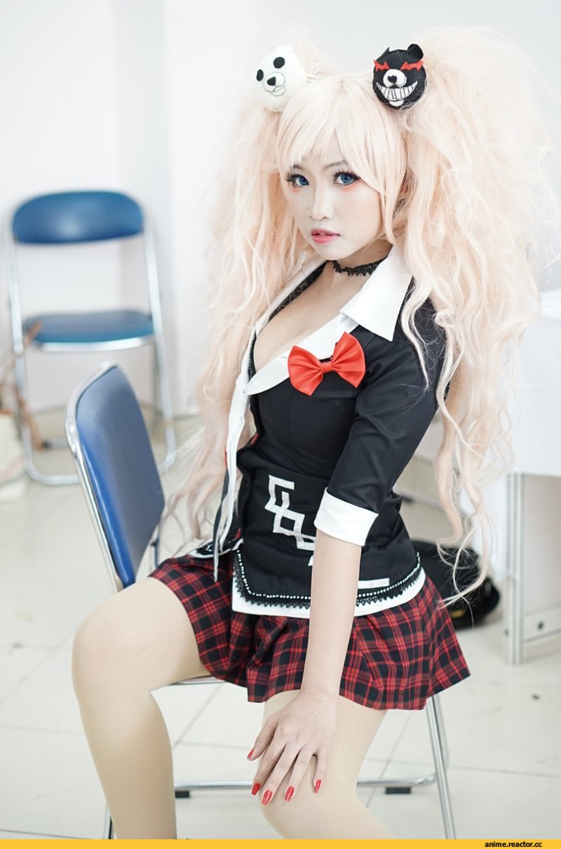 Junko enoshima cosplay