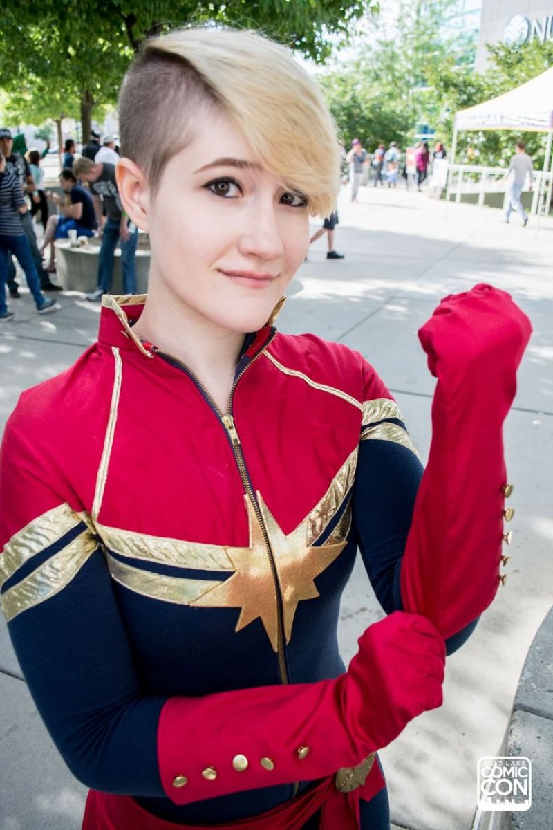 Captain marvel cosplay