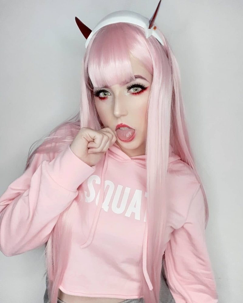 Алиса милкович косплей zero two