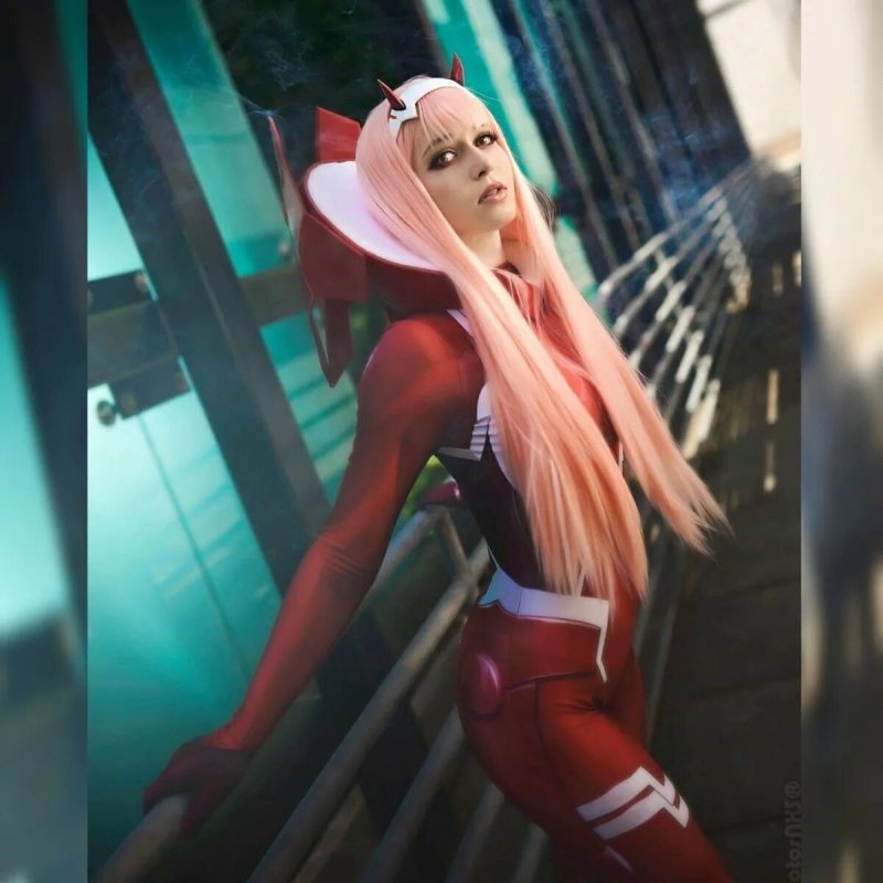 Косплей zero two