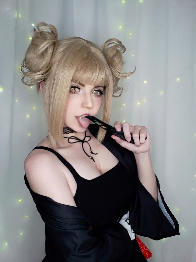 Himiko toga cosplay