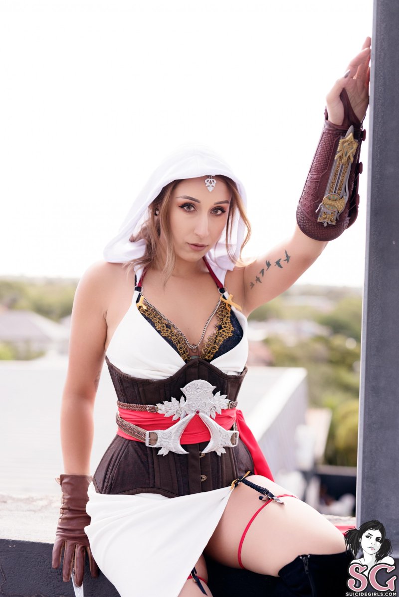 Assassins creed cosplay женщины