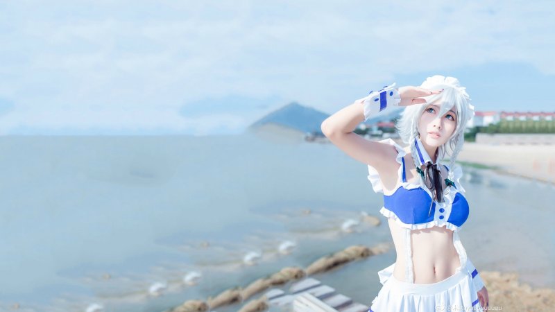 Sakuya izayoi cosplay bikini