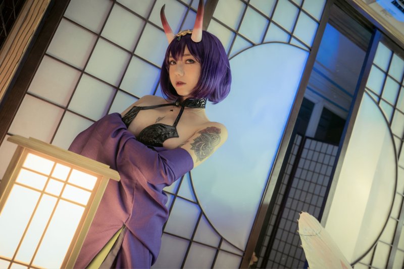 Shuten косплей перевоплотилась