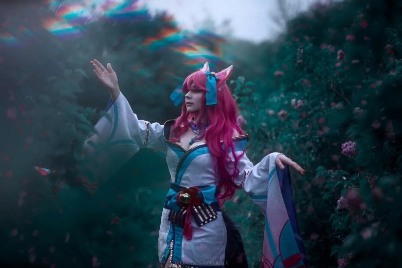 Ahri spirit blossom cosplay