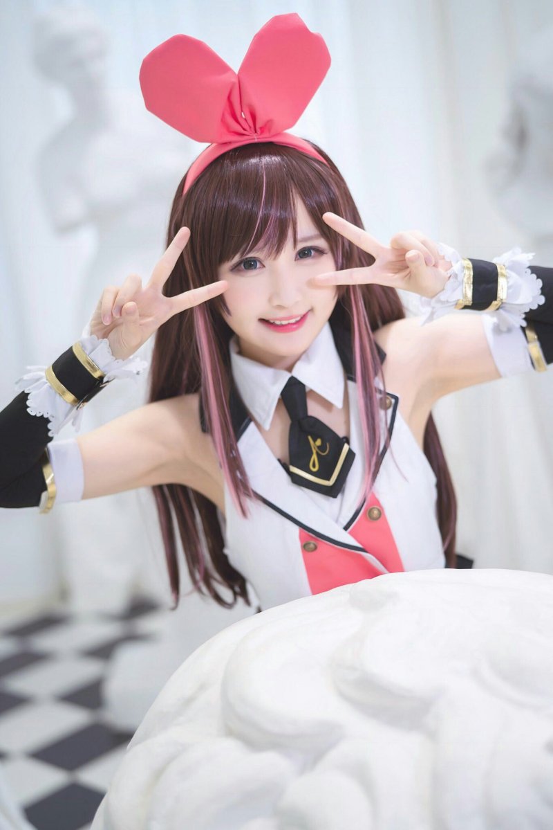 Kizuna ai косплей