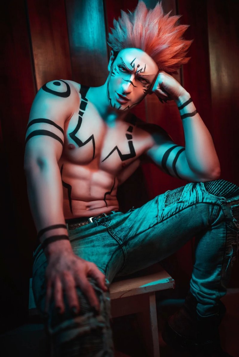 Leon chiro косплей