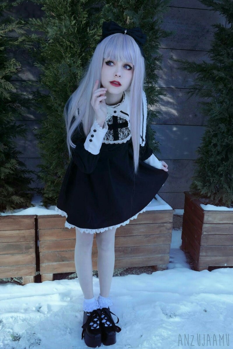 Anzujaamu эмо