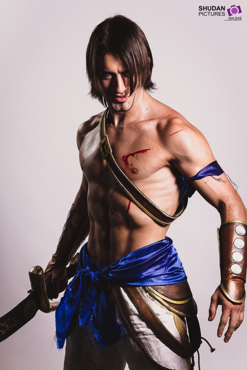 Leon chiro косплей