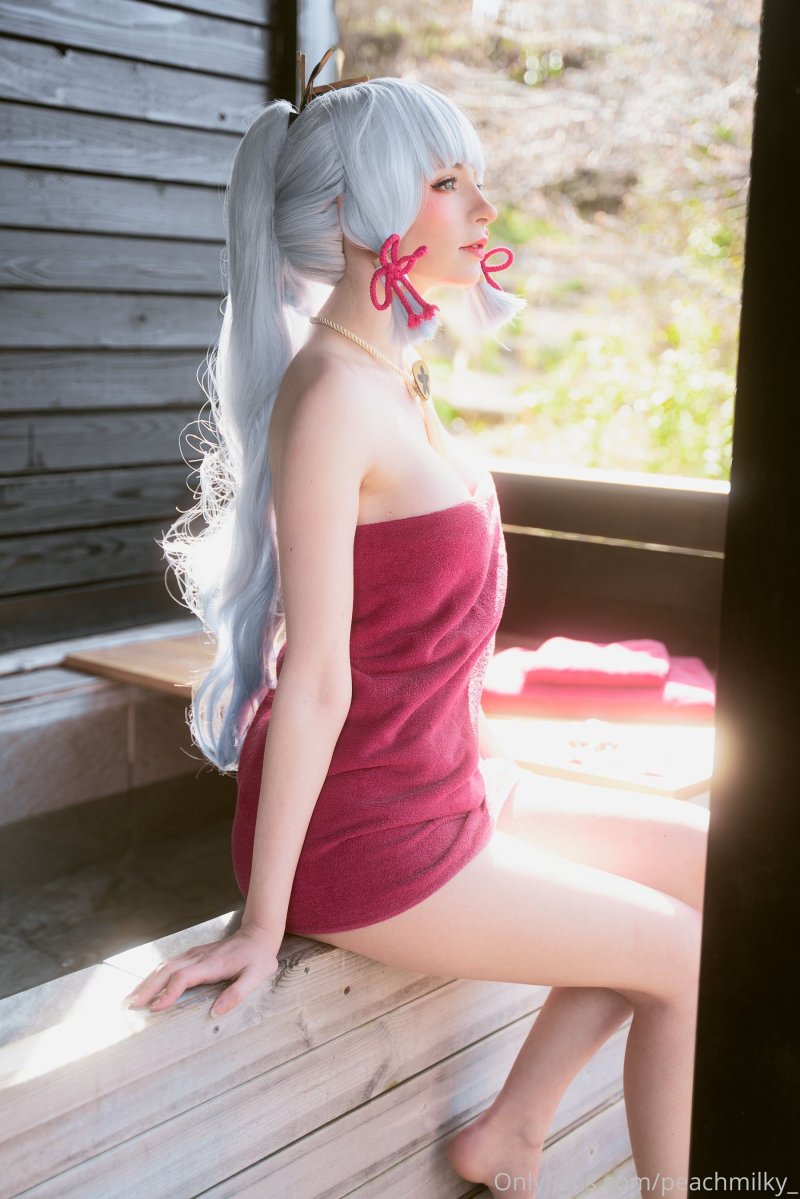 Peachmilky ayaka cosplay