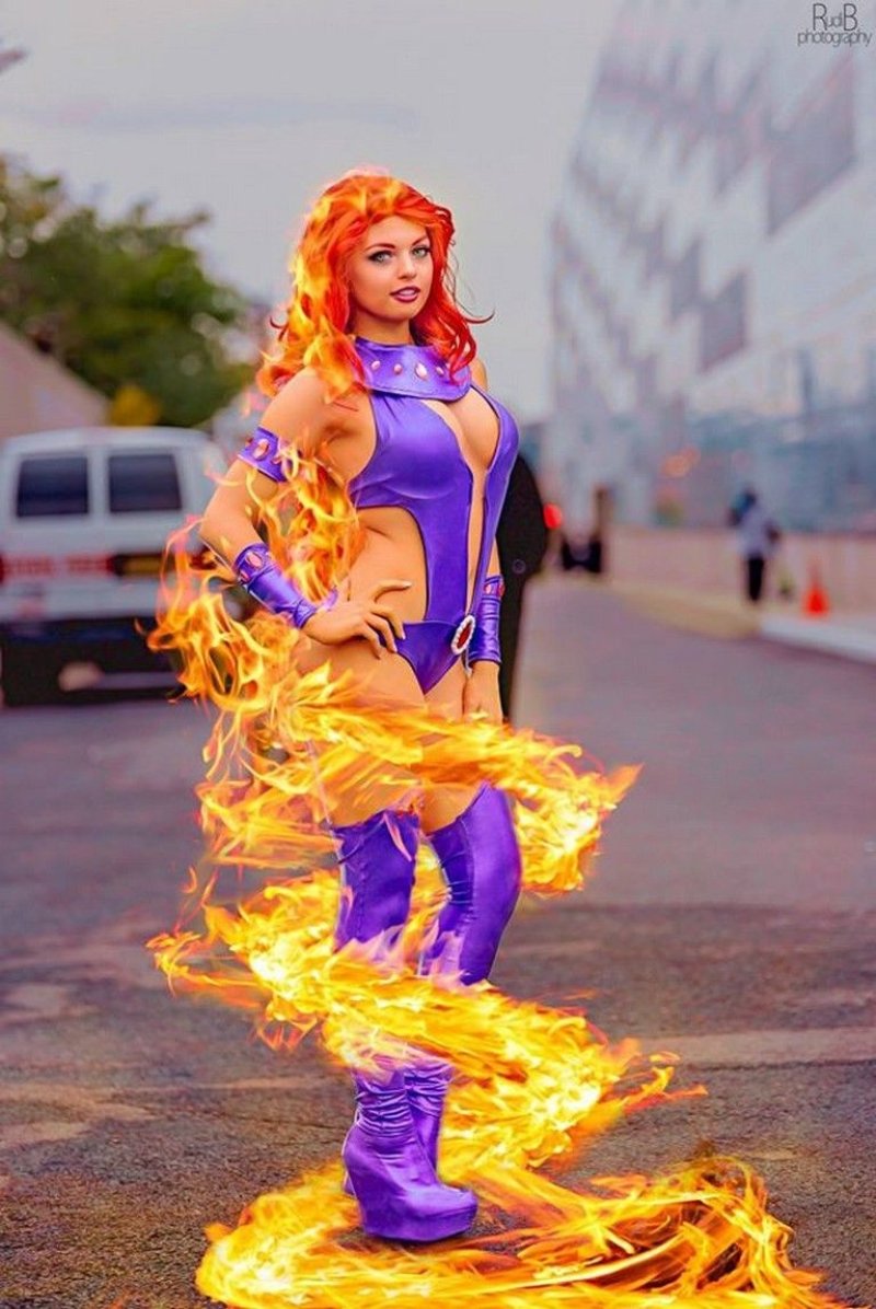 Starfire косплей