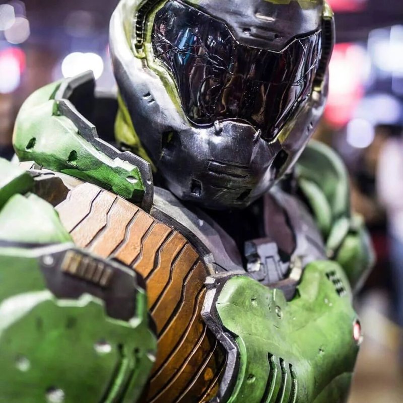 Doom slayer cosplay